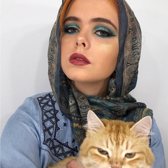 🧞♂️LE🧞♂️MAC Aladdin Collection Matte Lipstick- Rajah - Picture 13 of 16